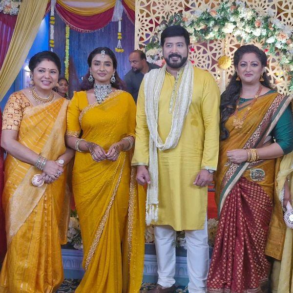 nenjathai-killathe-serial-photos